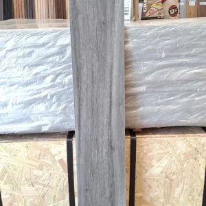 Porcelanato Solna Gris 20x120cm a $12.990m2